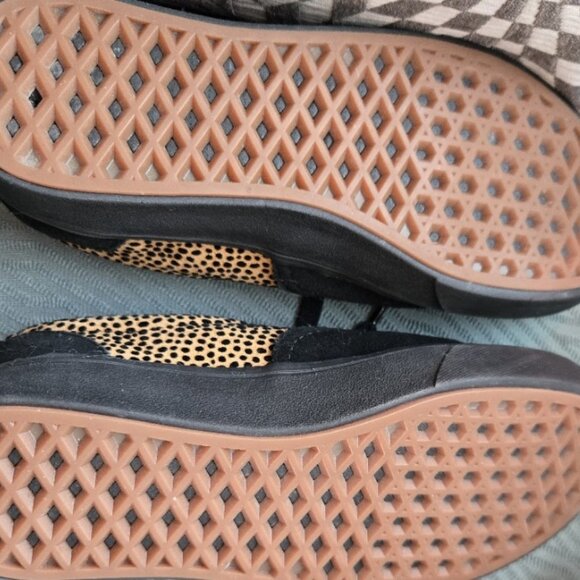 Vans Comfy Cush Tiny Cheetah Print Sneakers -  Women's size 6 (Men's 4.5) - Picture 2 of 4